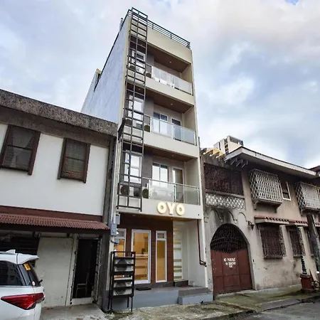 The Quarters Hotel