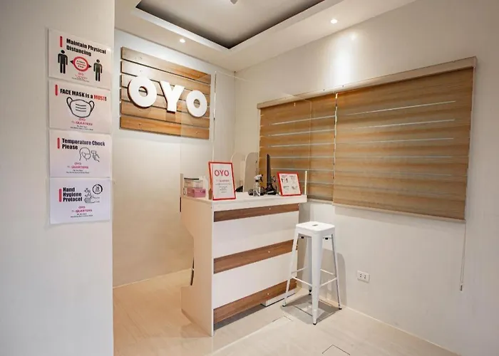 Oyo 605 The Quarters Manila