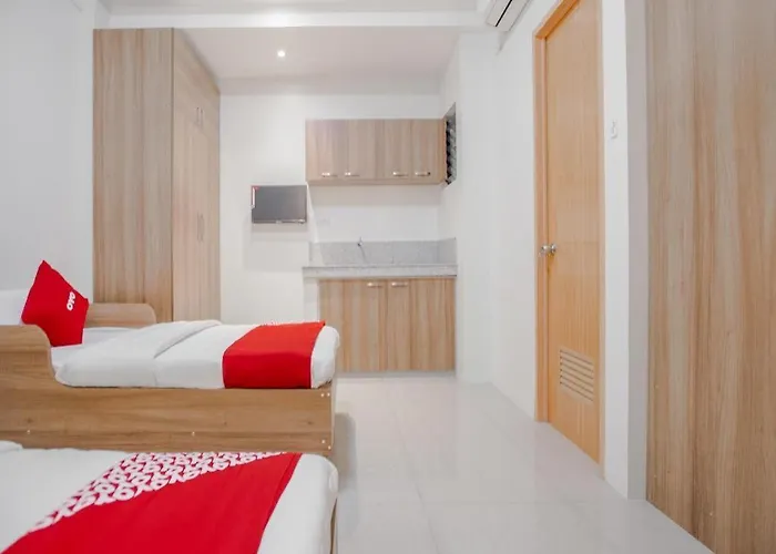 Oyo 605 The Quarters Hotel Manila